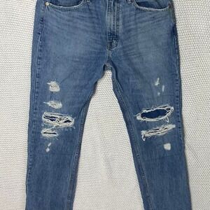 Levi's Distressed‎ Jeans